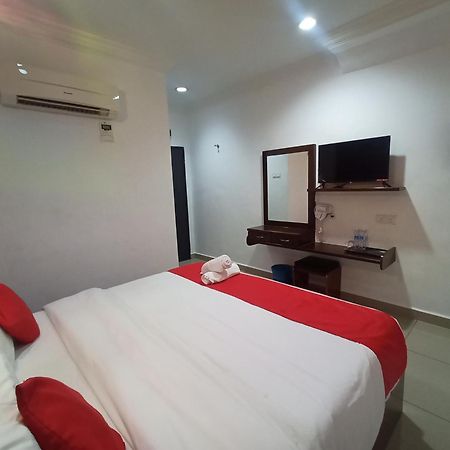 Anggerik Garden Hotel - AG Hotel Sitiawan Zimmer foto